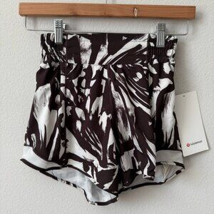 NWT Lululemon Hotty Hot High-Rise Lined Short 4” MBBE/BONE Size 2